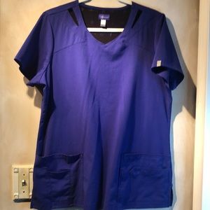 Scrubs a set of pants and shirt